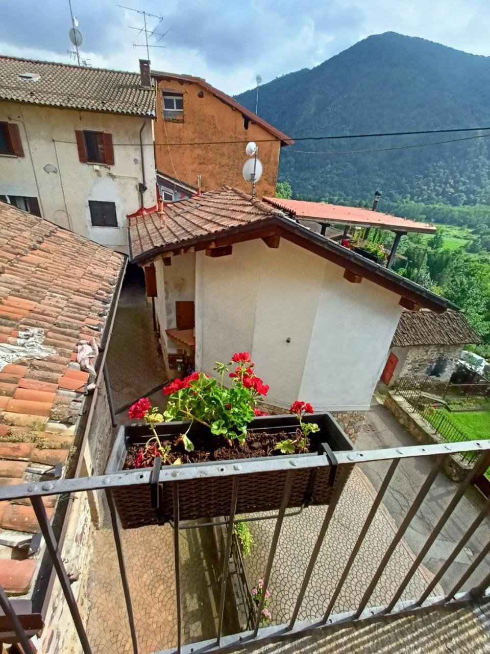 Ganna Foresteria Lombarda B & B Ca' Pelitti מראה חיצוני תמונה