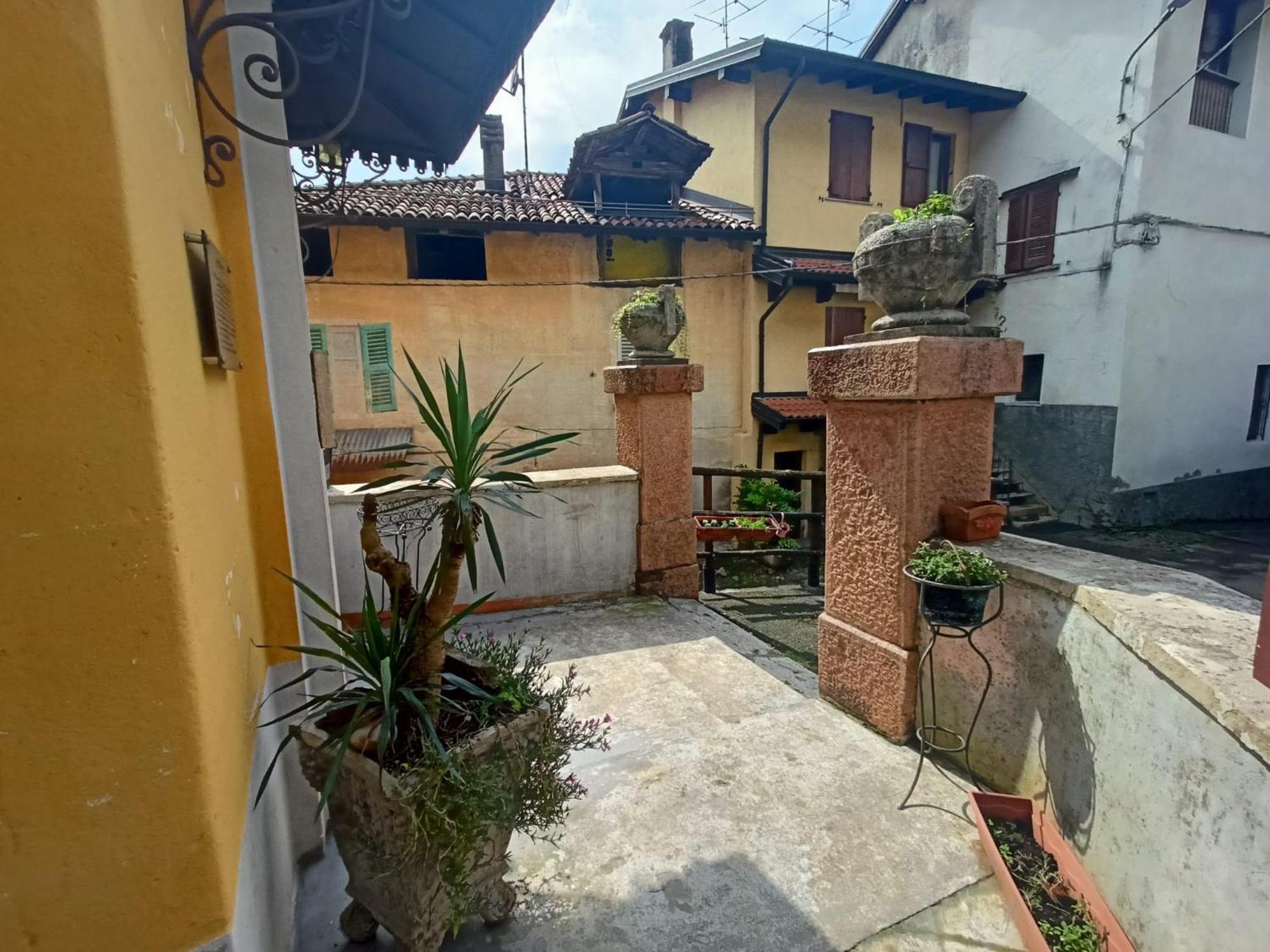 Ganna Foresteria Lombarda B & B Ca' Pelitti מראה חיצוני תמונה