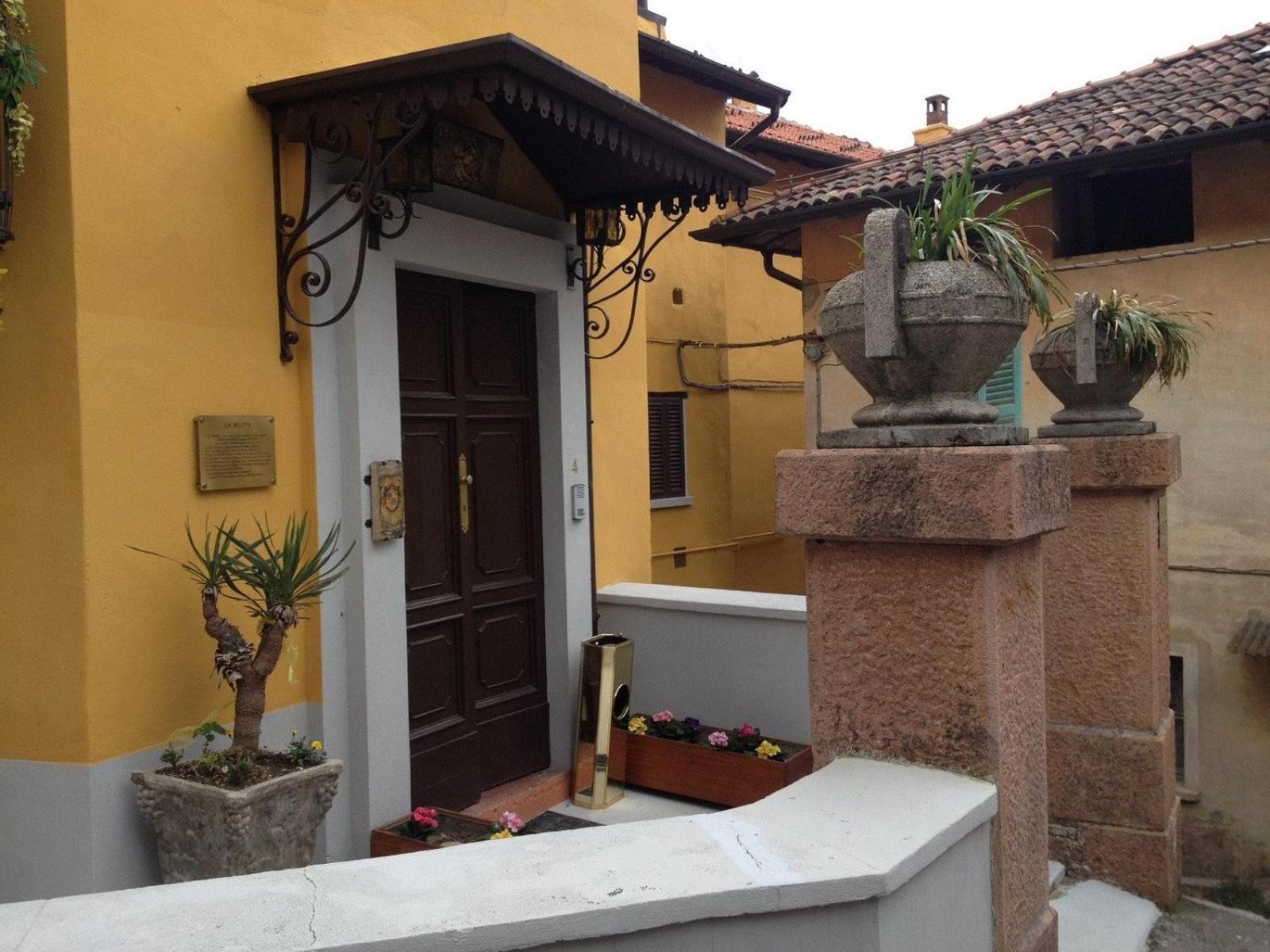 Ganna Foresteria Lombarda B & B Ca' Pelitti מראה חיצוני תמונה